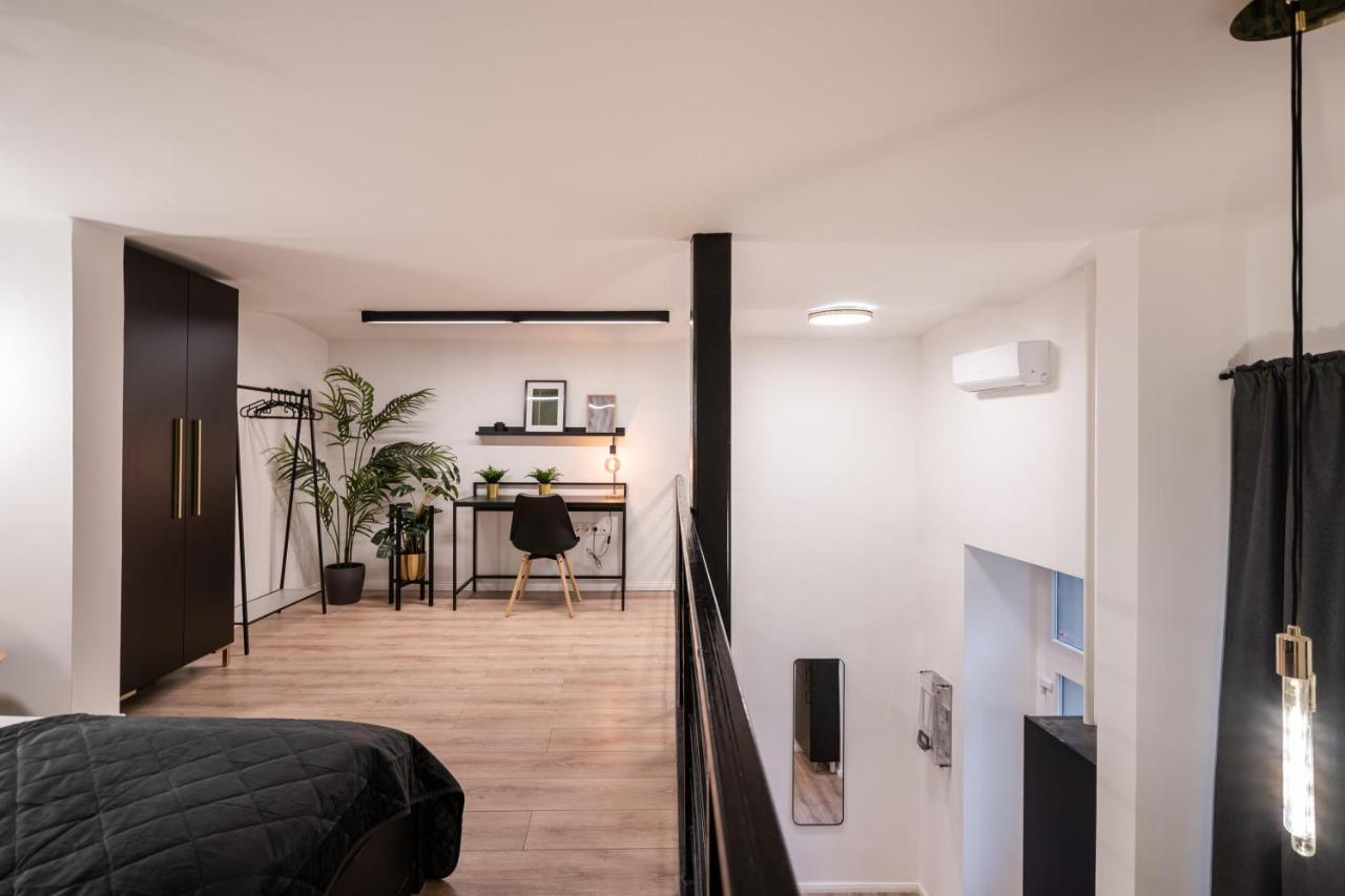 D24 - Historic Quarter Design Loft - Best Location By Bqa Budapest Extérieur photo